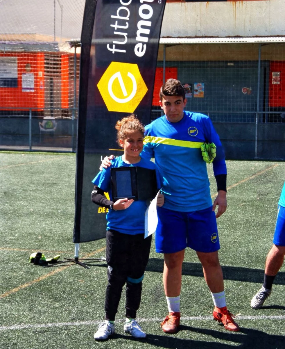 post card Alexis Chaves Clinic Málaga Futbol Emotion.webp